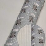 Сірий фон із ведмедиками та плюш шарпей бежевий.