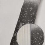 Чорний фон із зірками та плюш шарпей бежевий.