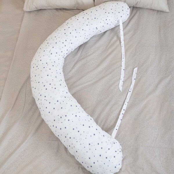 Подушка для вагітних С-250 Бумеранг з напірником Бязь на ліжку